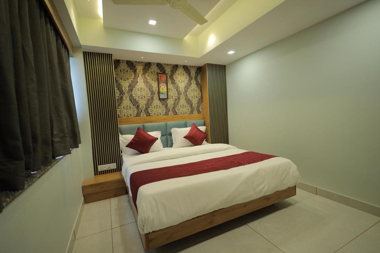 Hotel Rk Fortune أحمد أباد المظهر الخارجي الصورة