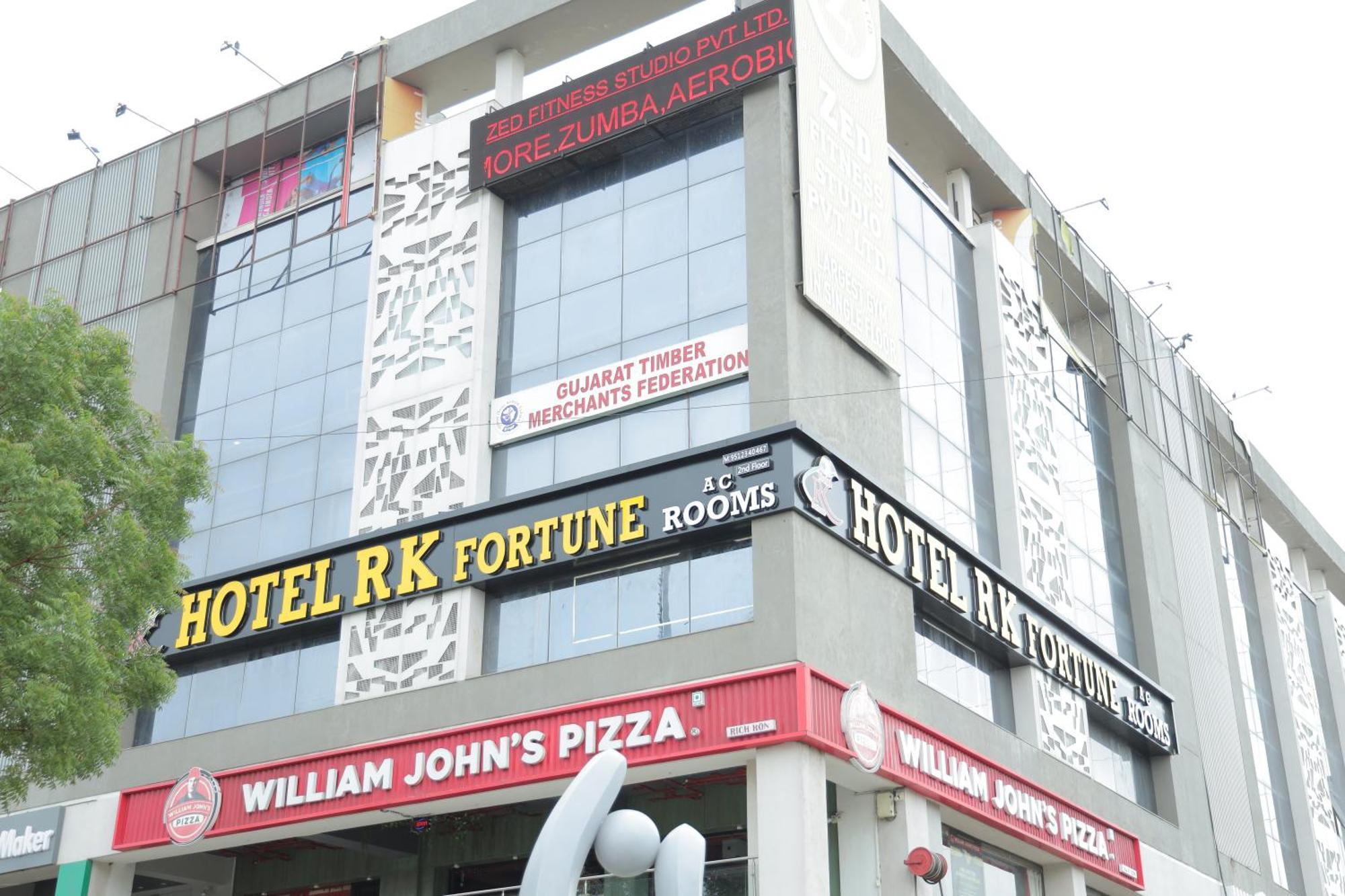 Hotel Rk Fortune أحمد أباد المظهر الخارجي الصورة